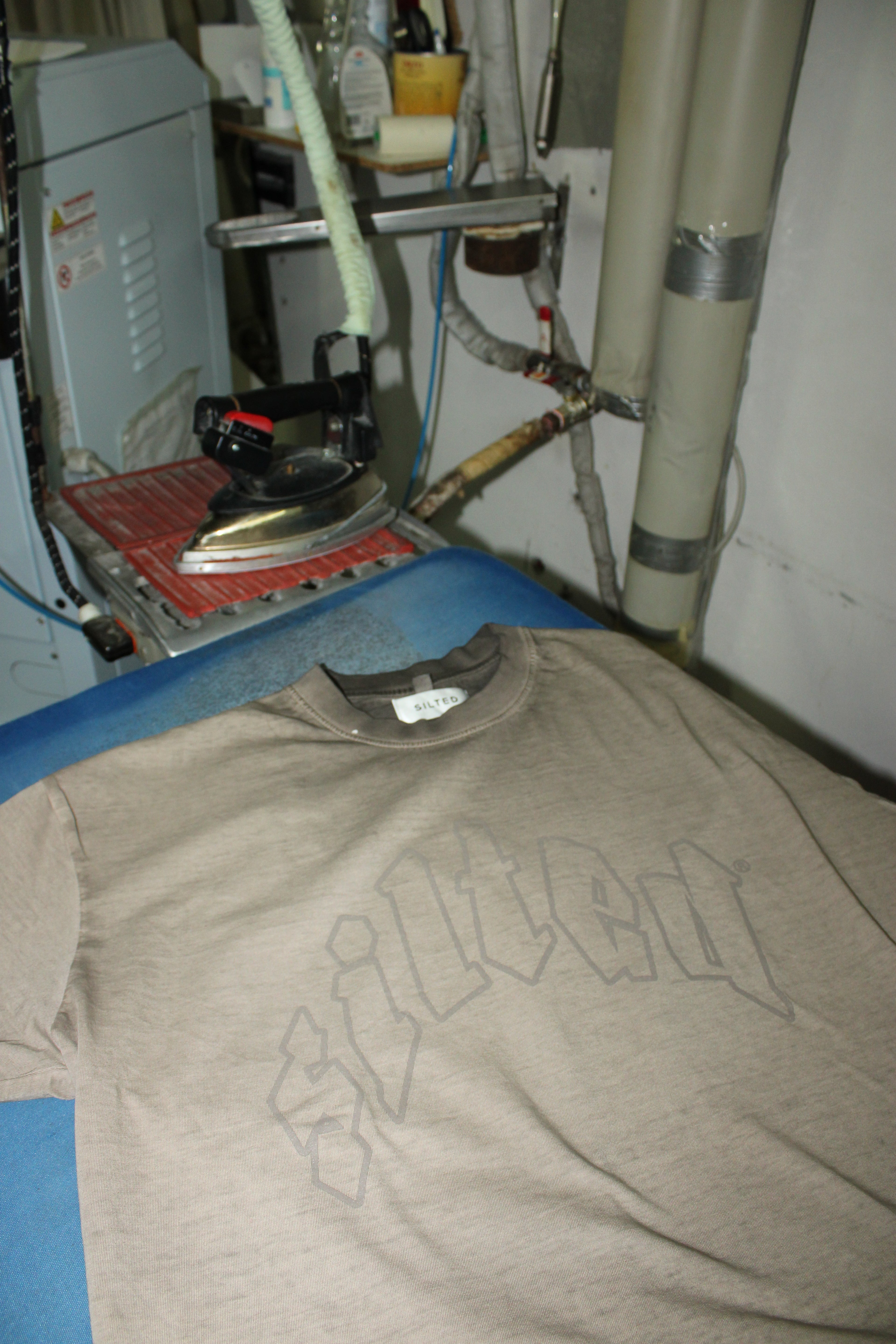 T-shirt washed Logo