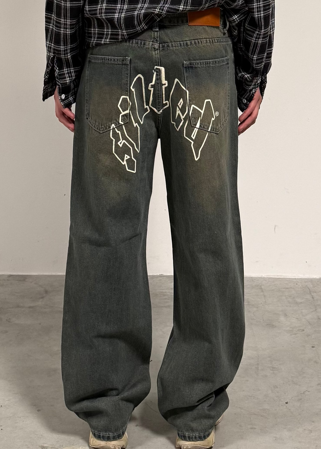 Hector Jeans Logo