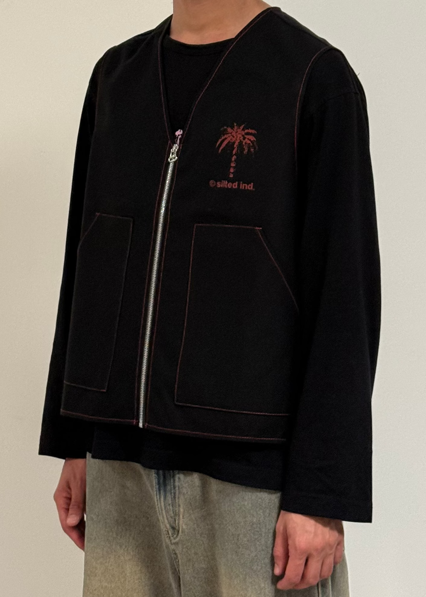 Vest Palm Black
