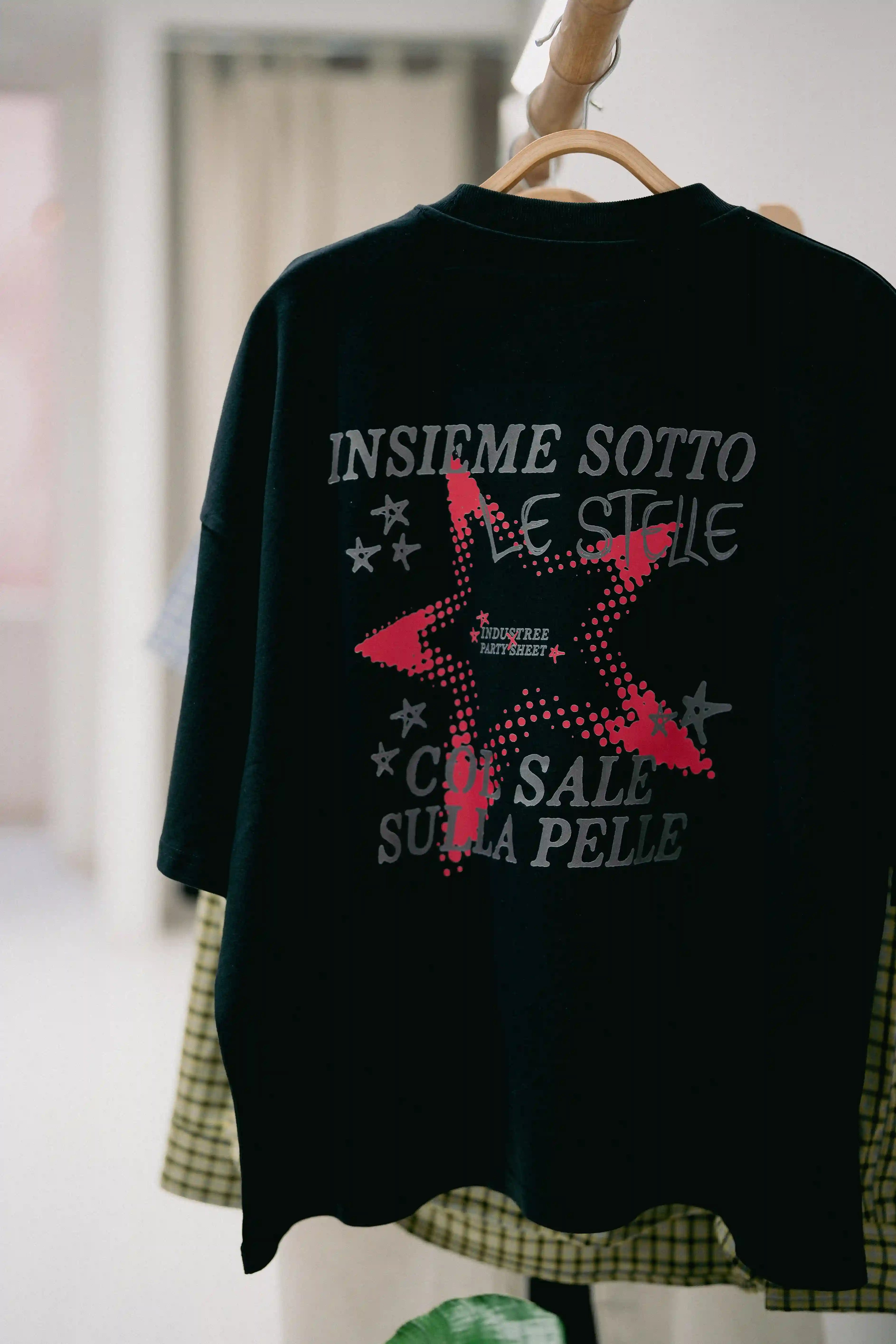 Party sheet | T-shirt nera